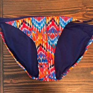 Medium bikini bottoms